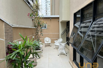 Apartamento com 1 dormitório para alugar, 32 m² por R$ 1.000,0