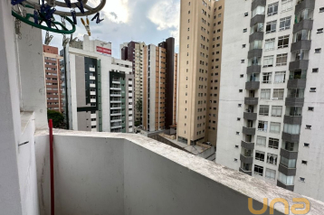 Apartamento com 1 dormitório para alugar, 32 m² por R$ 1.000,0