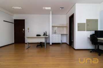 Sala/Conjunto Comercial no Centro de 46,37 m²  - 04736.001-RZ