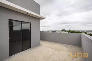 Sobrado 3 quartos no Hauer