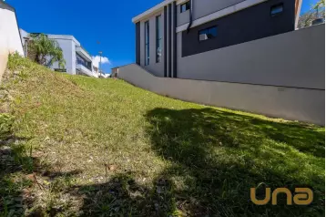 Terreno Exclusivo Condomínio Pine Hill: Ideal para seu Projeto