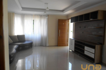 Sobrado com 3 dormitórios para alugar, 209 m² por R$ 3.850,00 