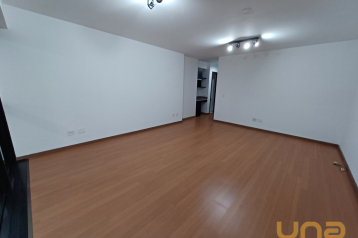 Conjunto Comercial no Centro Cívico de 40 m²  - 154130-I2