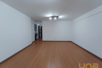 Conjunto Comercial no Centro Cívico de 40 m²  - 154130-I2