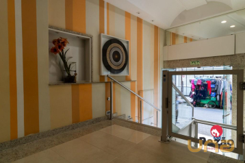 Imovel comercial com 72 m² no Centro
