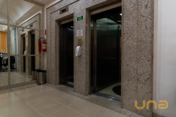 Imovel comercial com 72 m² no Centro