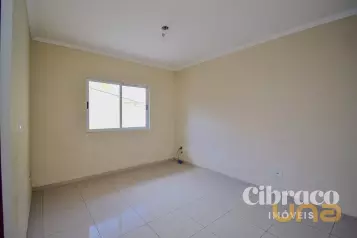 Sobrado com 4 quartos sendo 2 suítes no Uberaba, próximo ao Su