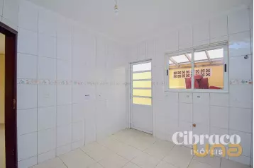 Sobrado com 4 quartos sendo 2 suítes no Uberaba, próximo ao Su