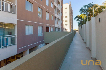 Apartamento com 2 dormitórios para alugar, 60 m² por R$ 1.700/