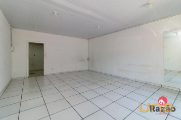 Loja com 50 m² no PINHEIRINHO