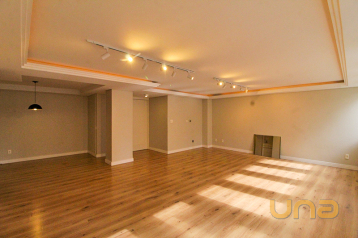 Imobiliária Cilar Aluga Apartamento no Centro com 175,30m², Re