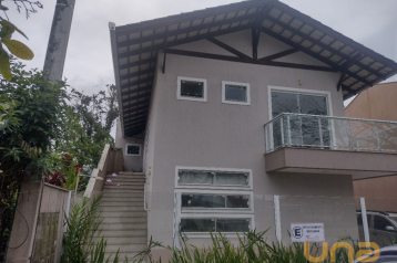 Apartamento com 1 dormitório para alugar, 78 m² por R$ 1.650,0
