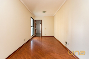 Apartamento com 3 dormitórios à venda, 125 m² por R$ 825.000,0