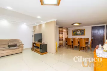 Casa com 5 quartos no bairro Cajurú, próximo ao Supermercado J