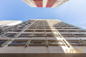 Apartamento com 3 dormitórios para alugar, 162 m² por R$ 2.800