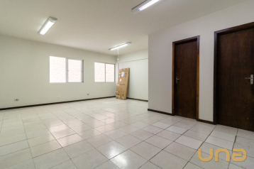 Sala/Conjunto Comercial no Centro de 44,3 m²  - 03972.015-RZ