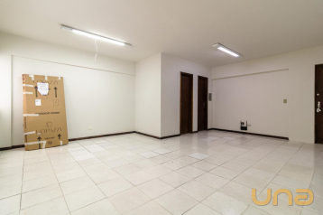 Sala/Conjunto Comercial no Centro de 44,3 m²  - 03972.015-RZ