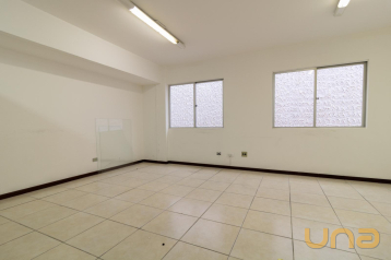 Sala/Conjunto Comercial no Centro de 44,8 m²  - 01081.002-RZ