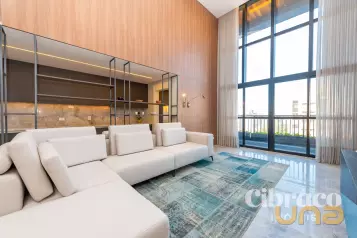 Apartamento com 2 quartos no bairro Batel, próximo a Praça do 