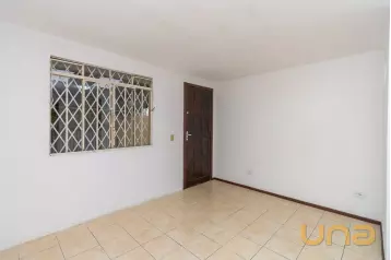 Casa 68m² com 03 quartos no Santa Cândida - Curitiba/PR.
