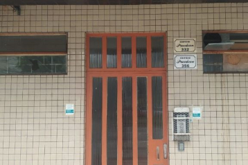 Conjunto para alugar por R$ 550/mês - Centro - Curitiba/PR