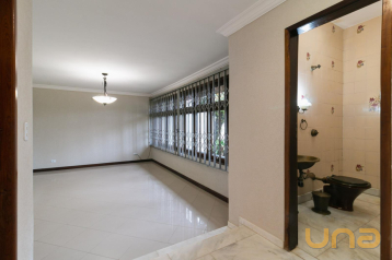 Casa no Campina do Siqueira de 570 m² com 3 quartos  - 04839.0