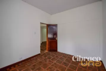 Casa Comercial no Alto da Glória com 6 salas de 228m² 