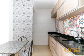 Apartamento com 1 dormitório para alugar, 33 m² por R$ 2.571,0