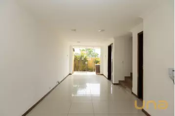 Sobrado em SANTA FELICIDADE com 140m² 