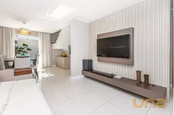 Sobrado Campo Comprido 3 quartos com piscina coberta e aquecid