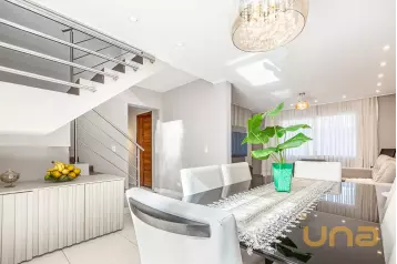 Sobrado Campo Comprido 3 quartos com piscina coberta e aquecid