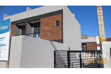 Sobrado com 3 quartos no bairro Xaxim