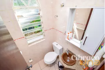 Casa com 4 quartos, em Santa Felicidade