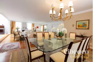 Casa com 4 quartos, no Alphaville Graciosa