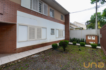 RESIDENCIA COM 05 QUARTOS-  ÁREA TOTAL 459,90m² - VILA IZABEL 