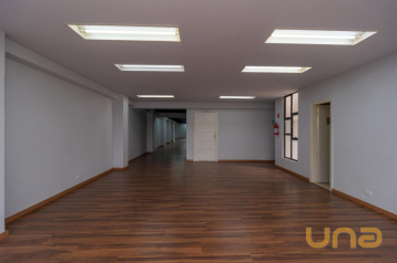 Prédio comercial Praça Osório