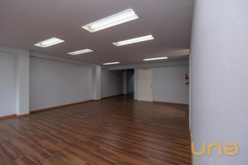 Prédio comercial Praça Osório