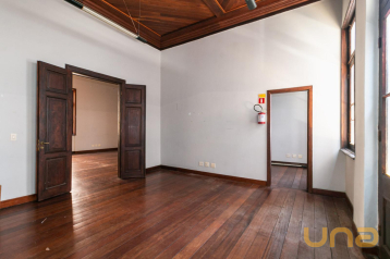 Sala/Conjunto Comercial no Centro de 370,2 m²  - 01551.001-RZ