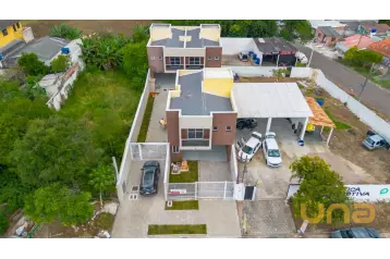 Sobrado 3 quartos com churrasqueira próximo Positivo