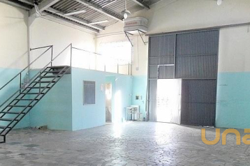BARRACÃO NO PAROLIN - ÁREA TOTAL 880m² - REF 5948-RAZÃO