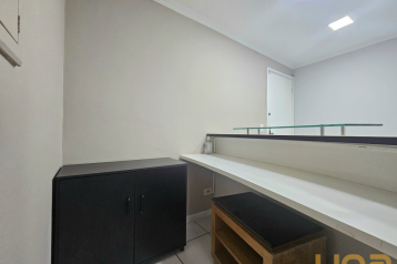 Conjunto para alugar, 35 m² por R$ 1.860/mês - Portão - Curiti
