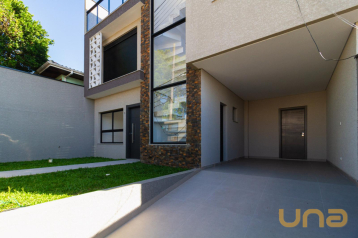 SOBRADO COM 03 SUÍTES - ÁREA TOTAL 210,04m² - SÃO LOURENÇO - R