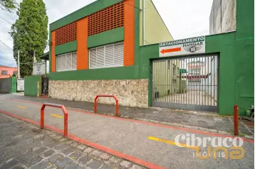 Casa Comercial no Rebouças de 242,42m² 