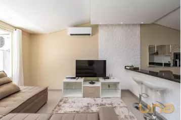 Sobrado Todo Reformado e Semi Mobiliado!