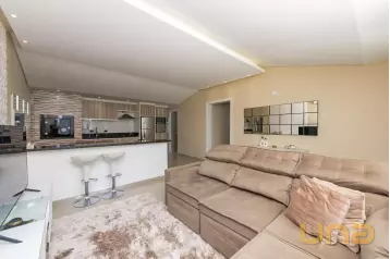 Sobrado Todo Reformado e Semi Mobiliado!