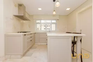 Apartamento 5 suítes no Água Verde