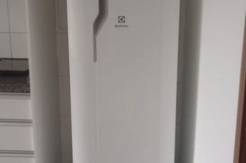 Studio com 1 dormitório para alugar, 20 m² por R$ 1.400,00/mês