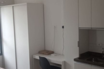Studio com 1 dormitório para alugar, 20 m² por R$ 1.400,00/mês