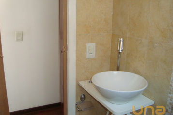 Apartamento no CENTRO de 56,80 m²  - 6796-FT