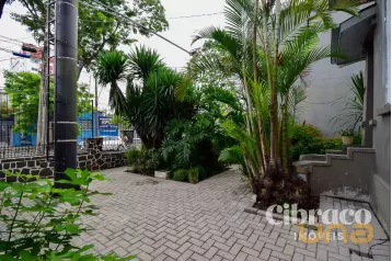 Terreno com 573,15 m² no Mercês